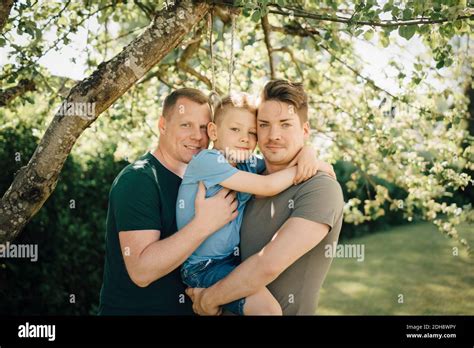 Gay boys lieben boys Fotos und Bildmaterial in hoher Auflösung Alamy