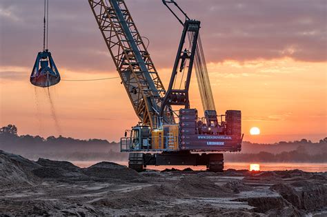 Liebherr Annual Report 2022: Development and outlook | Liebherr