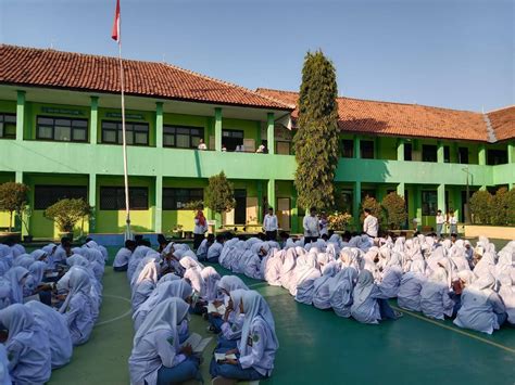 Kegiatan Literasi Man 4 Cirebon Man 4 Cirebon