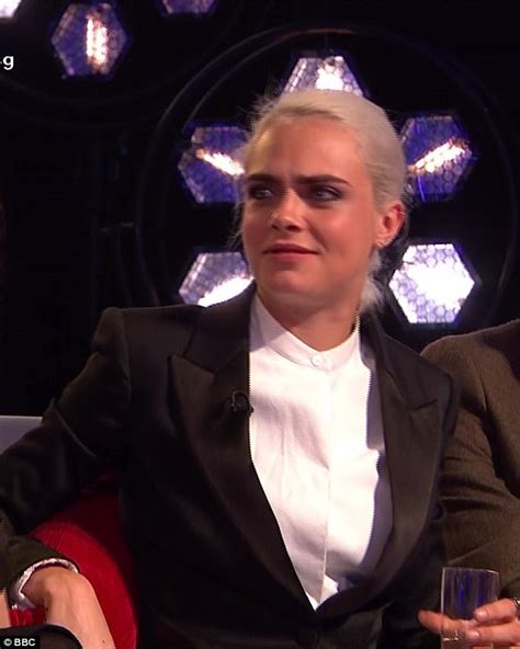 Graham Norton Makes Cara Delevingne Talk About Sex Daily Mail Online