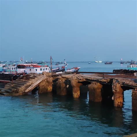 Okha-Bet Dwarka Ferry Terminal in the city Okha