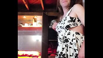 Sissy Jugando A Vestirse 8 XVIDEOS