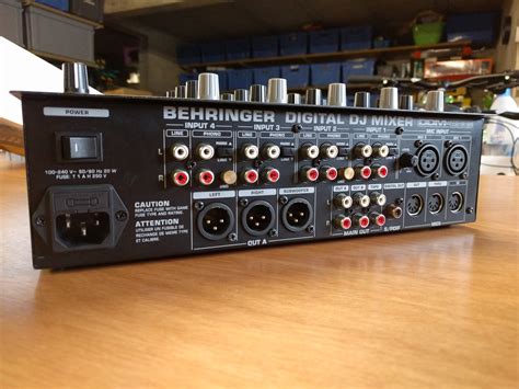 DDM4000 - Behringer DDM4000 - Audiofanzine