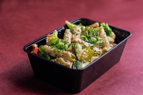 Healthy Eating Tips for Construction Workers | DOZR