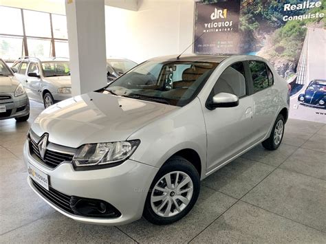 RENAULT LOGAN 2014 2015 Prata R 34 800 00 DR1 Veículos