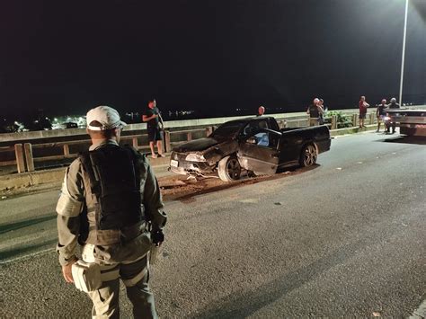 Acidente Na Ponte Da Massagueira Deixa Motorista Ferido E Tr Nsito