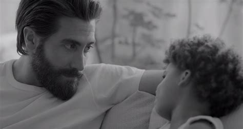 Jake Gyllenhaal Stars in ‘Calvin Klein’ Ad as Poetry Reading Dad ...