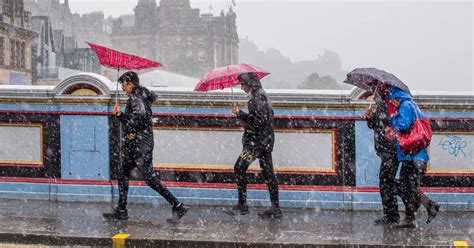 Uk Weather Forecast Heavy Rain And Winds Cause Chaos As Major Storm