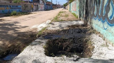 Longe Do Centro E Dos Cuidados Moradores Do Bairro Km 32 Vivem