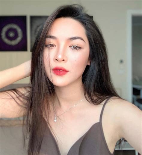 Một hot girl Người Ấy Là Ai bất ngờ bị đào lại ảnh thời chưa dao kéo nhan sắc hiện tại ra sao