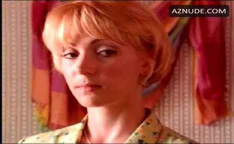 Lauren Hays Breasts Bikini Scene In Dangerous Invitation AZNude