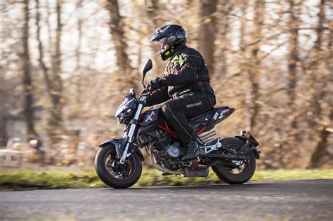 Zdj Cia Benelli Tornado Tnt Drzewa Lewy Ruch Benelli Tornado Naked Tnt Test Dane
