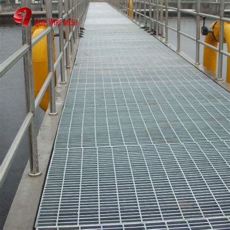 Steel Grating Anti Slip Serrated Drainage Covers Steel Gratings For