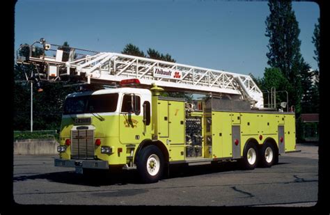 Photo Surrey Bc Canada L1 1989 Freightliner Coe Thibault 100