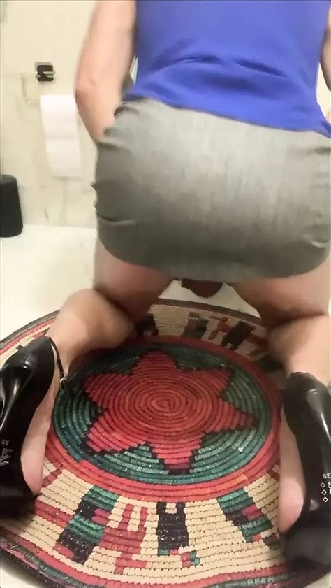 Miniskirt And Big Ass At Toilet Shemale Bareback Porn Feat Cd Aysemmm Xhamster