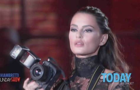 Catrinel Menghia Foto Hot