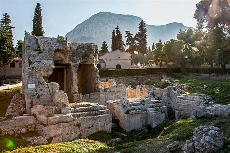 Ancient ruins, Corinth, Greece – License image – 71080355 lookphotos