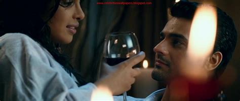 Celebrities Wallpapers Priyanka Chopra Hot Make Love Scene Fashion