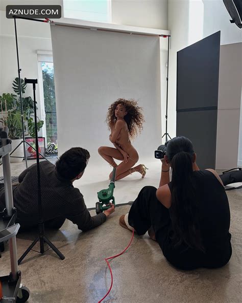 Ashley Moore Sexy And Nude Shows Off Her Hot Ass And Poses Her Banging Body In A Photoshoot By