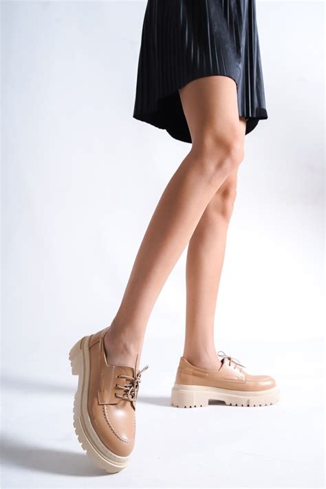 Siwera Kadın Nude Yüksek Taban Bağcıklı Deri Loafer Fiyatı Yorumları