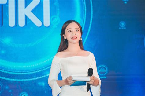 Clb Sinh Vi N Hot B C Nh T H N I Quy T To N Trai Xinh G I P O T O R T Nhi U G Ng M T Mc