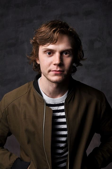 Evan Peters Brunette Hair Aesthetic Art Icon Header Wallpaper Evan Peters Evan