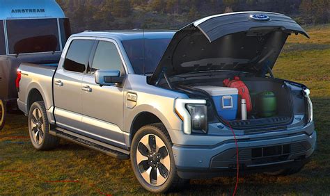 2025 Ford F-150 Lightning Towing Capacity: EV Charges Ahead - Inside ...