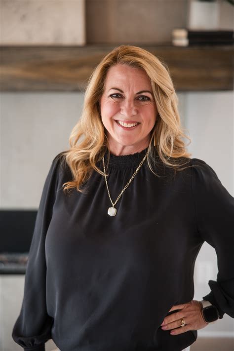 Professional Background and Profile of Argenis Salazar 20