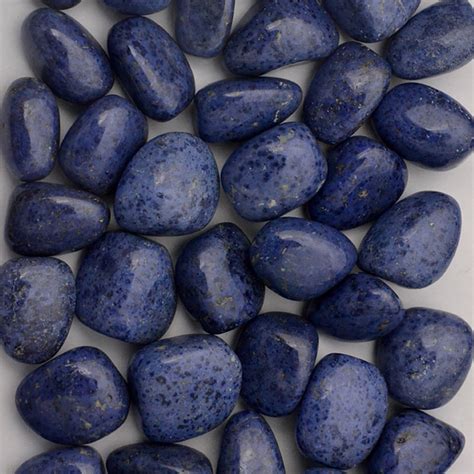 Камень Дюмортьерит: свойства минерала, формула, виды, фото, применение ...