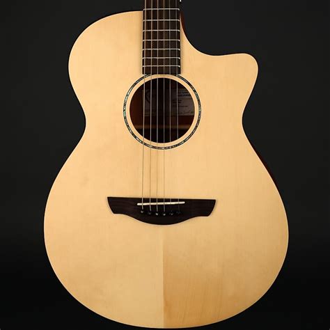 Faith Naked Venus Cutaway Electro Acoustic In Natural Reverb UK