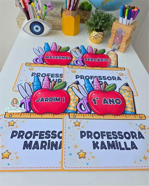 Placa De Identificação De Sala De Aula Para Imprimir - Placas de identificação de sala de aula maçã - Materiais Para Profes ...