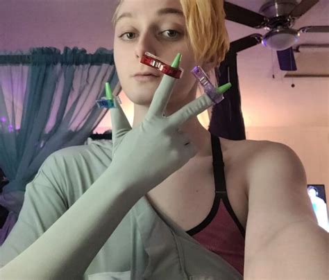 Hot Sexy Nightcove Thefox Bikini Pics