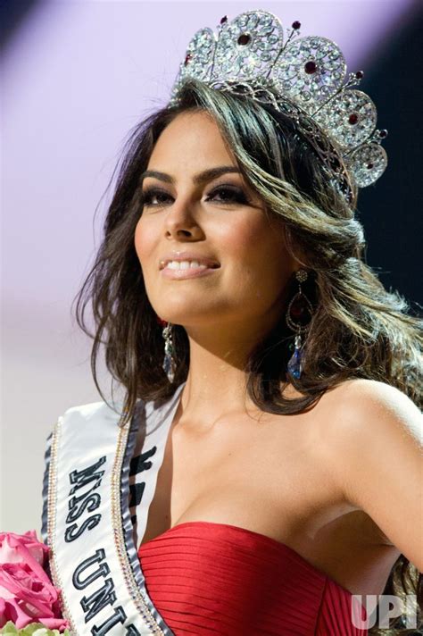 Photo Miss Mexico Jimena Navarrete Of Guadalajara Crowned Miss