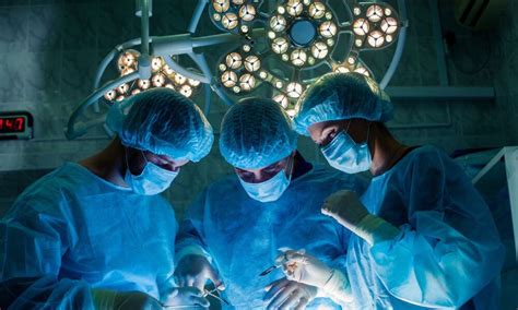 5 Things To Ask Before Corneal Transplant Surgery