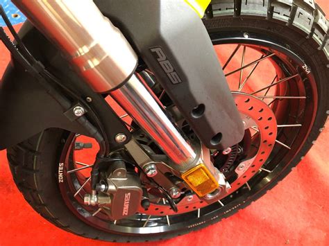 ZONTES ZT 125 G1 Scrambler Naked Bike Gebraucht in Gampelen für CHF 2990 nur Abholung auf