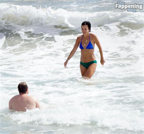 Lily Allen Flashes Her Nude Tits Shows Off Sexy Bikini Body On The Beach Photos