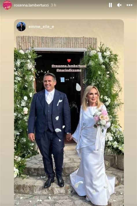 Rosanna Lambertucci Sposa A Sabaudia A Anni In Chiesa Con L Abito Bianco Latina Quotidiano