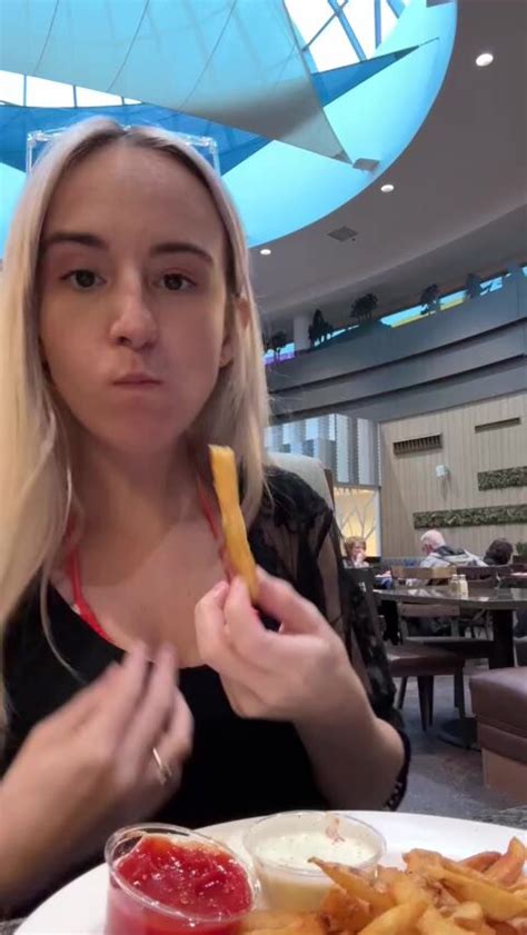 Flashing My Tits In Restaurant Thisvid