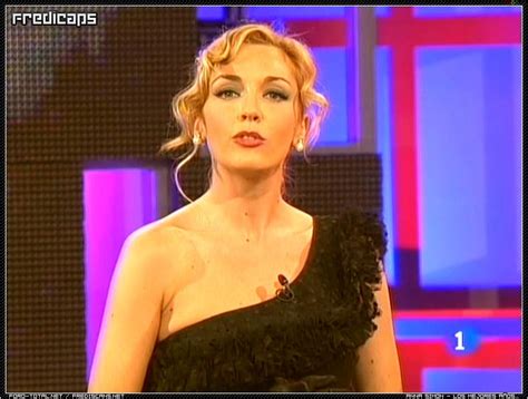 Anna Simón Page pictures naked oops topless bikini video nipple