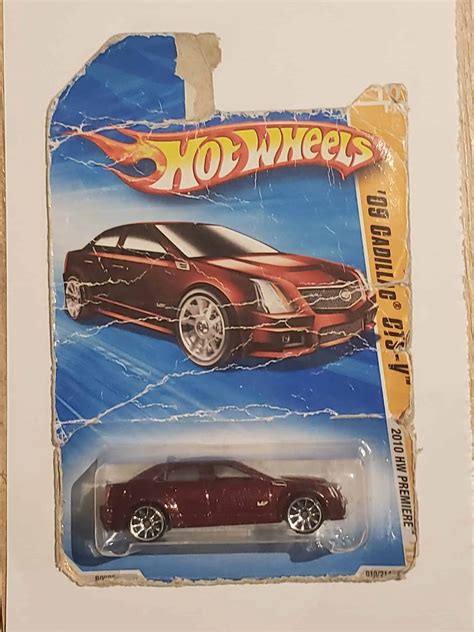 Embalagem Danificada Hot Wheels Premiere Cadillac Cts V Universo Hot Wheels