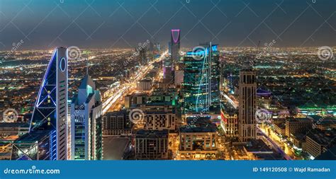Saudi Arabia Riyadh Landscape at Night - Riyadh Tower Kingdom Centre ...