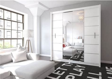 Белый шкаф-купе в интерьере. Сочетание и правила выбора.