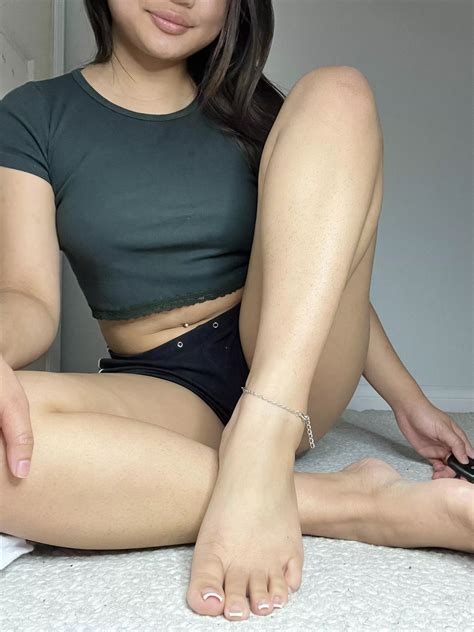 Would You Massage My Feet Nudes Feet Nude Pics Org