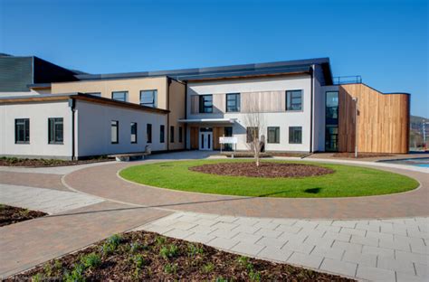 Ysbyty Cwm Cynon (Cynon Valley Hospital) – HLM Architects