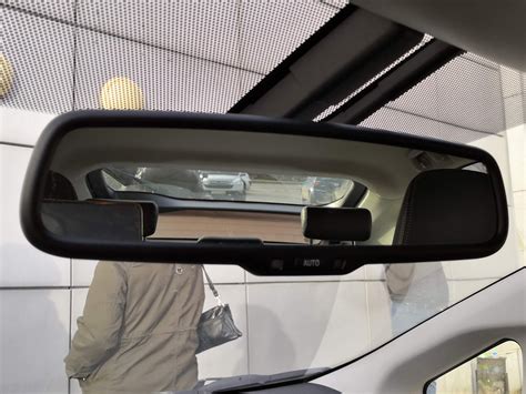 Why Prius needs rear view camera - 3D Nikita