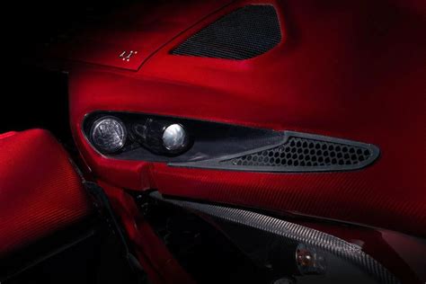 Donkervoort D8 GTO JD70 Bare Naked Carbon Edition Sportautomoto Ma