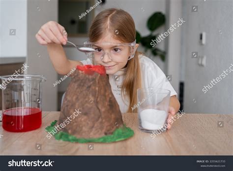 how to make a home volcano