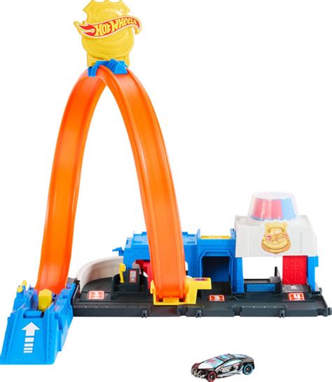 Hot Wheels Игровой набор Hot Wheels City Super Police Station с игрушечной полицейской машинкой