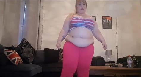 White Bbw Workout And Eating ThisVid