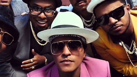 Mark Ronson Ft Bruno Mars Uptown Funk Youtube